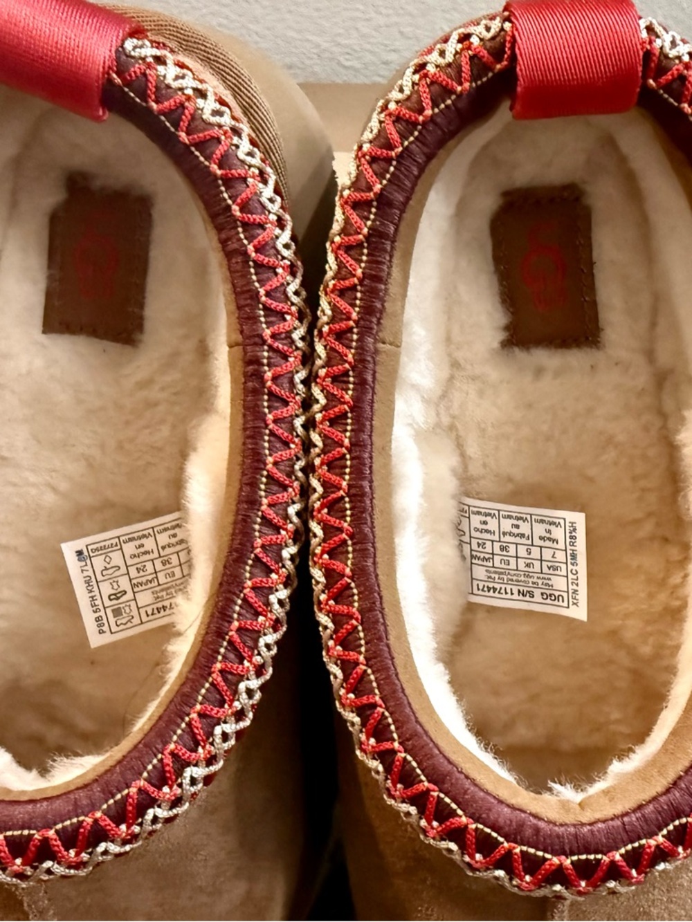 UGG Tasman platforms - Picture 3 of 8
